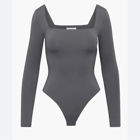 NWT Aritzia Babaton Contour Longsleeve Bodysuit ELEGANT CHARCOAL SZ S small - Picture 1 of 8